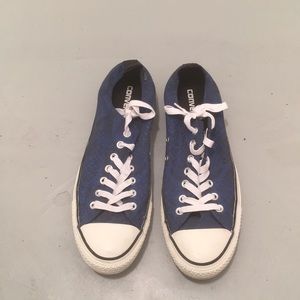 Blue patterned converse.